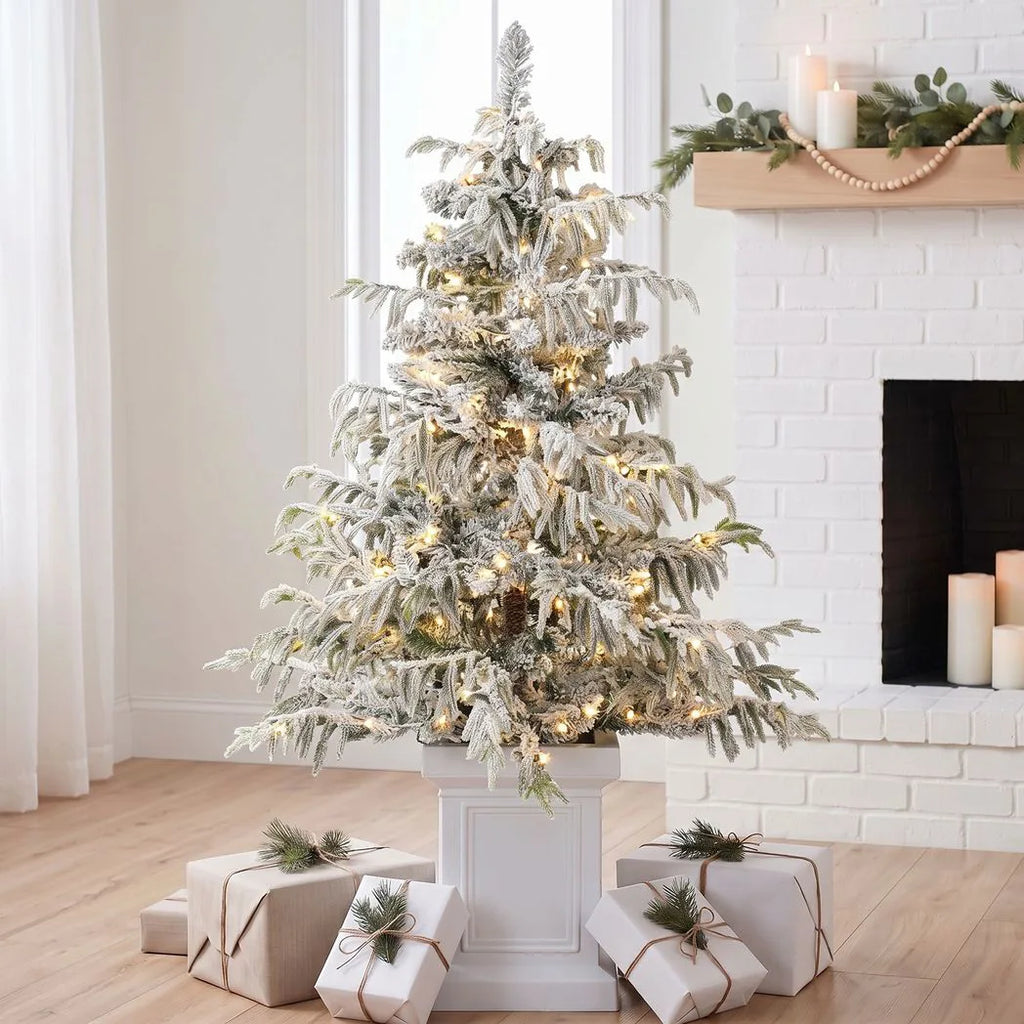 4ft Prelit Flocked Christmas Tree, Artificial Snow Flocked Spruce with 160 Warm White LED Lights, 8 Modes, Green